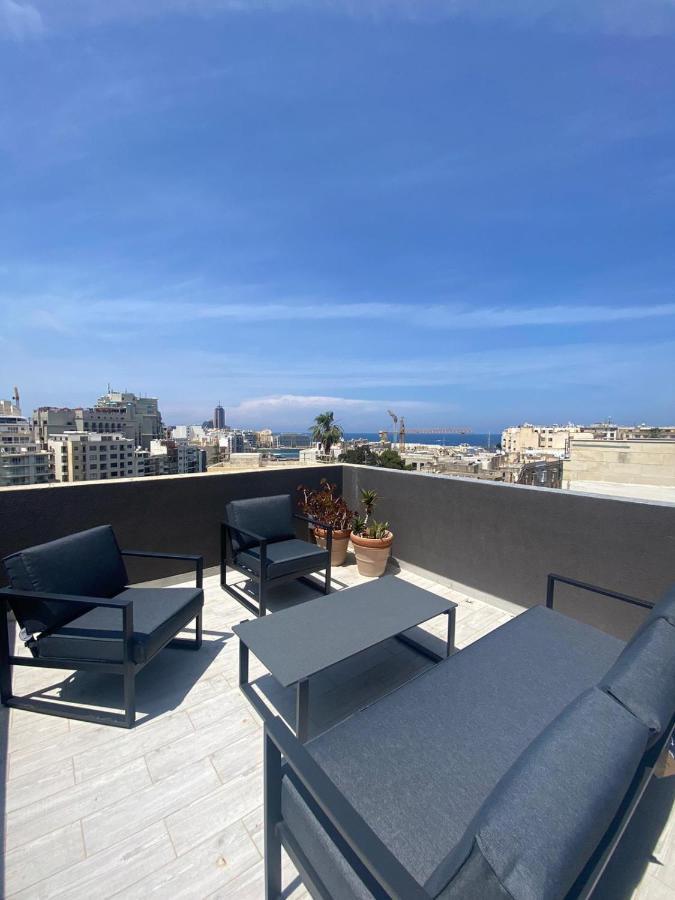 Sliema Distant Seaview Penthouse Apartment Exterior photo