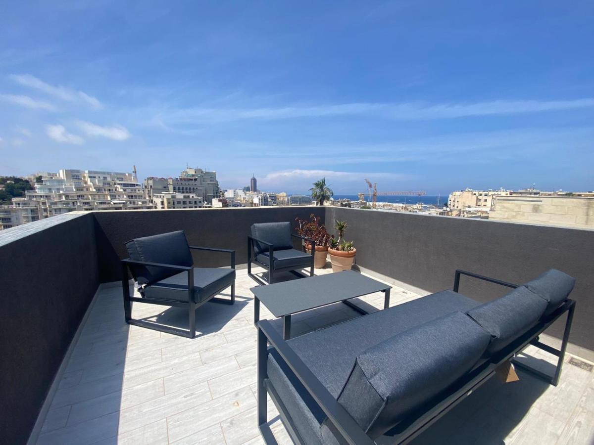 Sliema Distant Seaview Penthouse Apartment Exterior photo